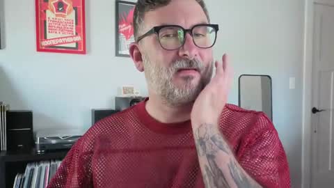 Snapshot of office_dad chatting on September 14, 2025, 7:13 pm Office Dad online show from September 14, 2025, 7:13 pm