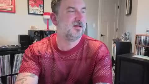 Snapshot of office_dad chatting on September 30, 2025, 9:53 pm Office Dad online show from September 30, 2025, 9:53 pm