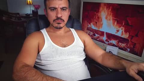 officeman7 online show from December 8, 2024, 5:11 pm