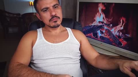 officeman7 online show from December 25, 2024, 5:15 pm