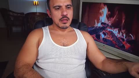 officeman7 online show from January 2, 2025, 5:07 pm