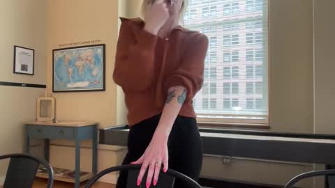 Tams online show from November 4, 2025, 9:25 pm