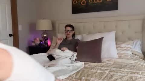 Tams online show from November 24, 2025, 5:12 pm