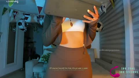Snapshot of officialvirgogoddess chatting on June 25, 2026, 2:44 am Help me reach 50 thumbs up online show from June 25, 2026, 2:44 am