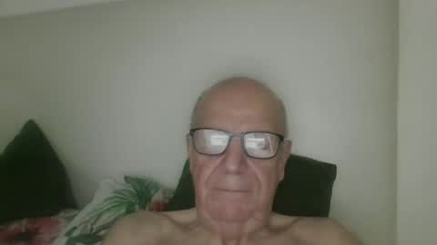 oggi95 online show from October 19, 2025, 5:13 pm