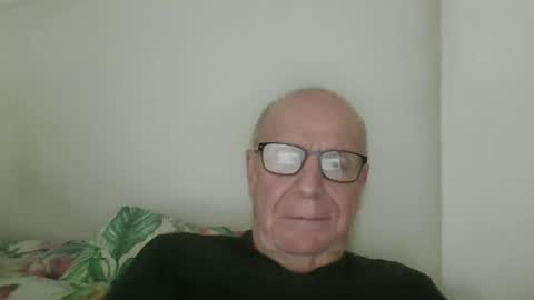 oggi95 online show from December 15, 2025, 2:54 pm