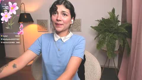 Snapshot of oh__holly chatting on April 21, 2026, 2:51 am Holly online show from April 21, 2026, 2:51 am