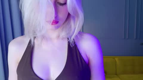 Snapshot of oh__lily chatting on August 2, 2026, 2:48 pm Lily online show from August 2, 2026, 2:48 pm
