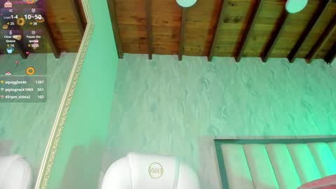 Holly online show from January 17, 2025, 5:00 am