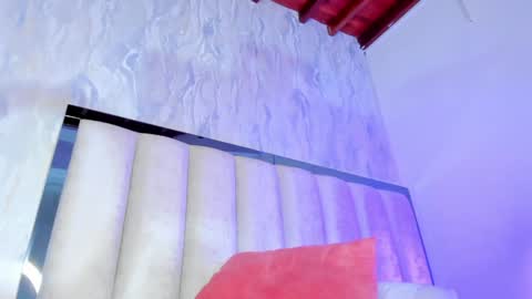 Holly online show from January 21, 2025, 2:00 am