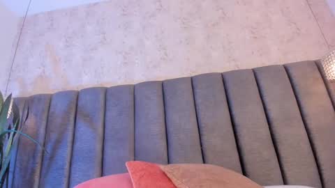 Holly online show from February 12, 2025, 7:56 pm