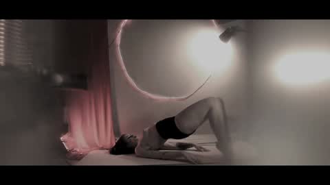 your dear Lilith Chapman online show from December 5, 2024, 6:33 pm