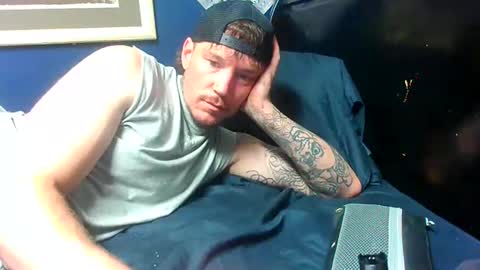Snapshot of oh_you_know69 chatting on May 4, 2026, 5:25 am who dares toss me some tips lets have fun online show from May 4, 2026, 5:25 am