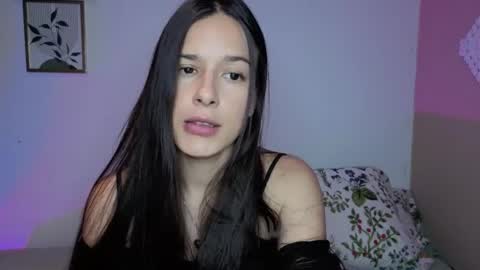 ohanna_ online show from May 19, 2026, 12:27 am