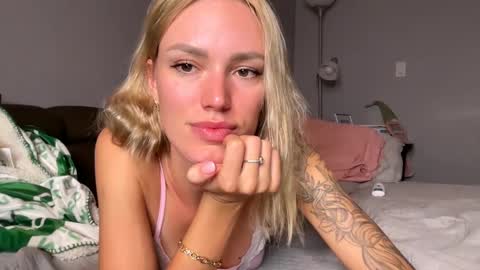 Kelly online show from February 18, 2025, 2:16 am