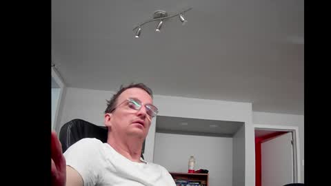 Snapshot of ohbitt chatting on June 4, 2026, 3:12 am ohbitt online show from June 4, 2026, 3:12 am