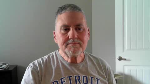 Snapshot of ohfukitsbob chatting on June 8, 2026, 5:02 pm ohfukitsbob online show from June 8, 2026, 5:02 pm