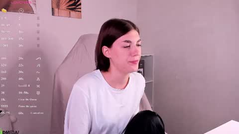 Snapshot of ohh_my_vens chatting on July 23, 2026, 11:35 pm KAYA. online Tu We Th Fr Sa 0100AM - 0800AM Time zone of Germany Munich online show from July 23, 2026, 11:35 pm