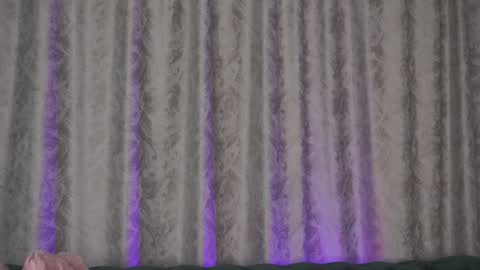 Julia online show from February 5, 2025, 7:39 am