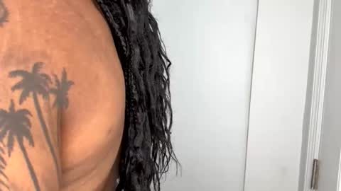 GOGIOBABE online show from November 13, 2025, 4:00 am