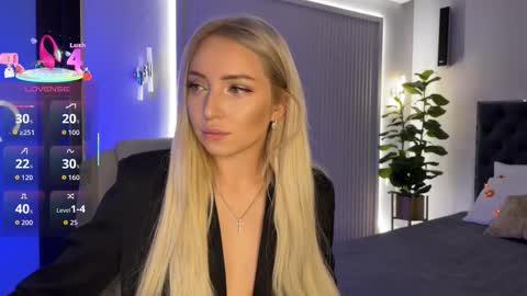 Emma online show from October 18, 2025, 1:30 am