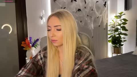 Emma online show from October 27, 2025, 1:09 am