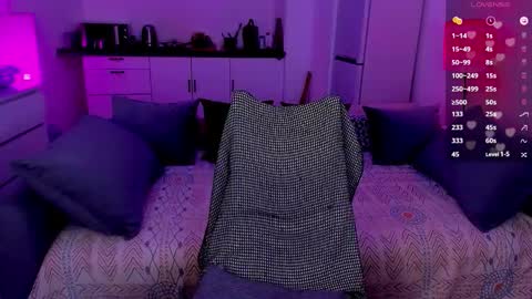 Light  online show from November 14, 2025, 11:13 pm