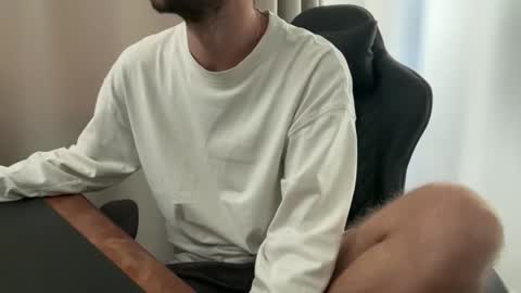 ohmymichael online show from February 17, 2026, 9:17 am