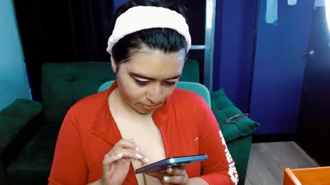 ohmysqueak online show from April 17, 2026, 11:02 am