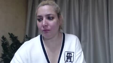 Iren online show from November 16, 2025, 7:25 am