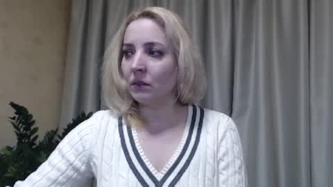 Mari online show from March 2, 2025, 1:38 pm