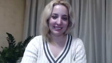 Mari online show from March 2, 2025, 7:45 pm