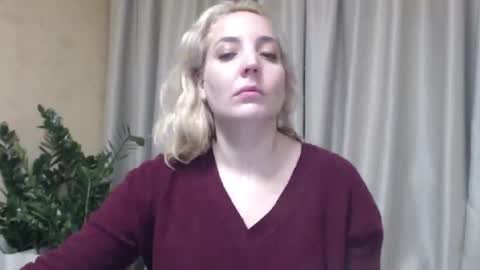 Mari online show from October 24, 2025, 4:03 pm