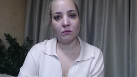 Mari online show from November 30, 2025, 5:17 pm