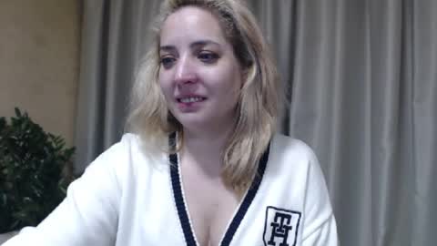 Mari online show from February 8, 2026, 2:59 am