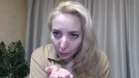 Mari online show from April 12, 2026, 11:37 am