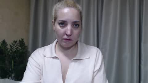 Mari online show from April 19, 2026, 6:10 pm