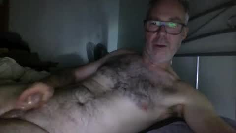 oiledcouple1 online show from September 29, 2025, 10:31 am