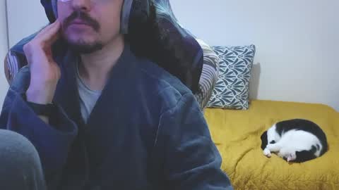 okako online show from April 7, 2026, 11:43 am