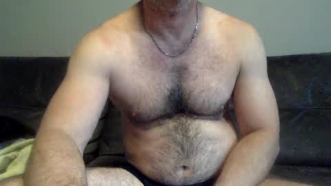 Snapshot of oktobus74 chatting on June 17, 2026, 3:57 pm oktobus74 online show from June 17, 2026, 3:57 pm