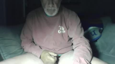 Snapshot of old_bald63 chatting on May 17, 2026, 9:17 am old_bald63 online show from May 17, 2026, 9:17 am
