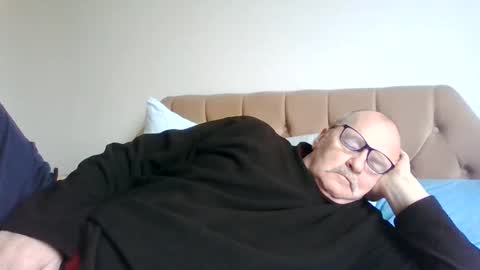 old_fkr online show from December 30, 2024, 1:58 pm