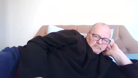 old_fkr online show from February 2, 2025, 10:24 am