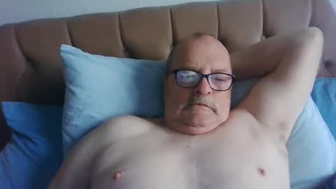 old_fkr online show from February 15, 2025, 9:27 am