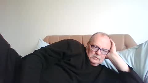 old_fkr online show from March 4, 2025, 9:51 am