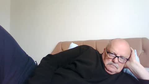 old_fkrr_ online show from September 12, 2025, 9:09 am