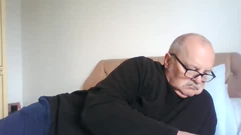 old_fkrr_ online show from September 27, 2025, 9:14 am