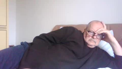 old_fkrr_ online show from November 4, 2025, 10:47 am