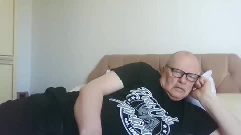 old_fkrr_ online show from April 24, 2026, 9:56 am