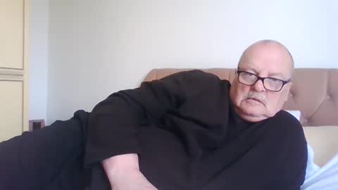 old_fkrr_ online show from April 25, 2026, 10:29 am